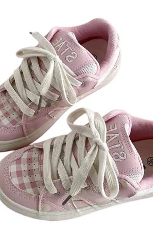 Casual Day Outfits, Easy Trendy Outfits Hashtag Drama Skater Sneakers