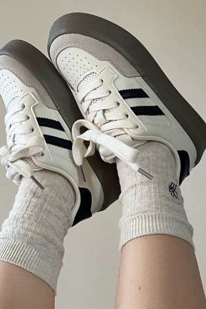 Casual Day Outfits, Easy Trendy Outfits High School Crush Sneakers