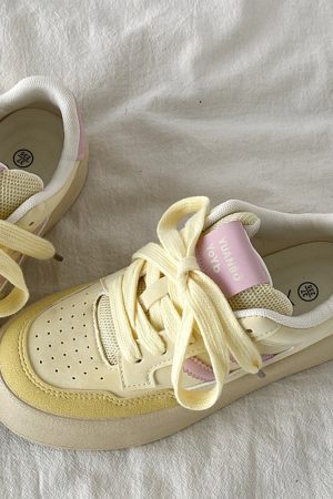 Casual Day Outfits, Easy Trendy Outfits High School Crush Sneakers