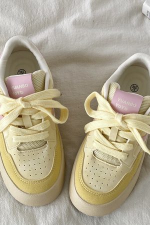 Casual Day Outfits, Easy Trendy Outfits High School Crush Sneakers