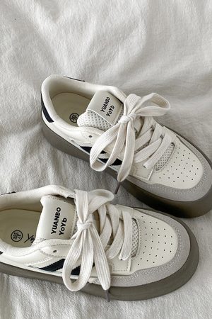 Casual Day Outfits, Easy Trendy Outfits High School Crush Sneakers