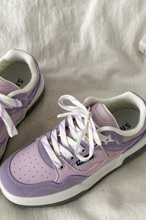 Casual Day Outfits, Easy Trendy Outfits Milky Way Star Sneakers
