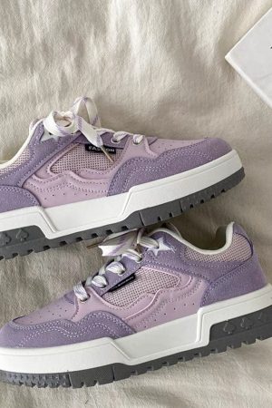 Casual Day Outfits, Easy Trendy Outfits Milky Way Star Sneakers