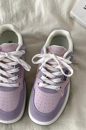 Casual Day Outfits, Easy Trendy Outfits Milky Way Star Sneakers