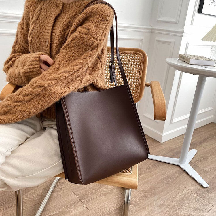 Casual Day Outfits, Easy Trendy Outfits Minimalist Soft Leather Tote Bag Casual Day Outfits, Easy Trendy Outfits Minimalist Soft Leather Tote Bag