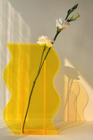 Casual Day Outfits, Easy Trendy Outfits Modern Abstract Acrylic Vase