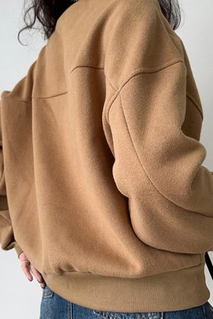 Casual Day Outfits, Easy Trendy Outfits New Girl Vintage Sweatshirt