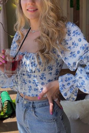 Casual Day Outfits, Easy Trendy Outfits Now Forever Floral Crop Top