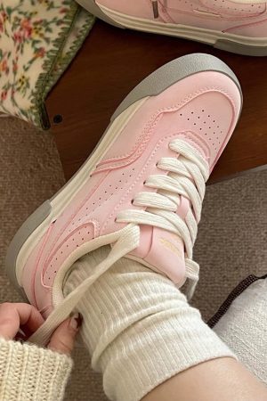 Casual Day Outfits, Easy Trendy Outfits Pastel Pink Aesthetic Sneakers