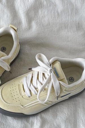 Casual Day Outfits, Easy Trendy Outfits Pastel Yellow Aesthetic Sneakers