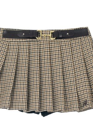 Casual Day Outfits, Easy Trendy Outfits Perfectly Preppy Mini Skirt