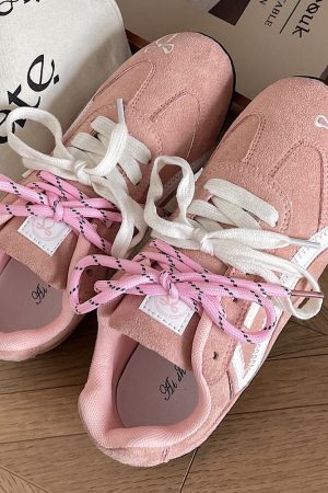 Casual Day Outfits, Easy Trendy Outfits Pink Bow Embroidery Sneakers
