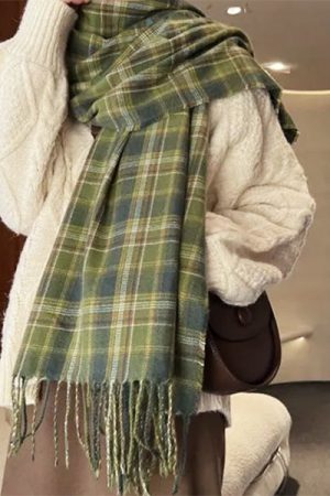 Casual Day Outfits, Easy Trendy Outfits Preppy Aesthetic Plaid Scarf