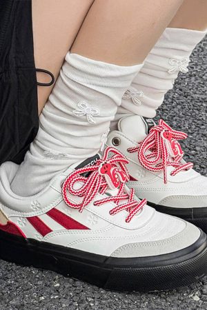 Casual Day Outfits, Easy Trendy Outfits Red Apple Sneakers