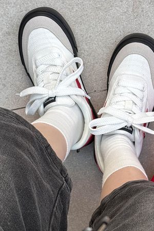 Casual Day Outfits, Easy Trendy Outfits Red Apple Sneakers