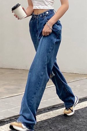 Casual Day Outfits, Easy Trendy Outfits Ripped Baggy Jeans