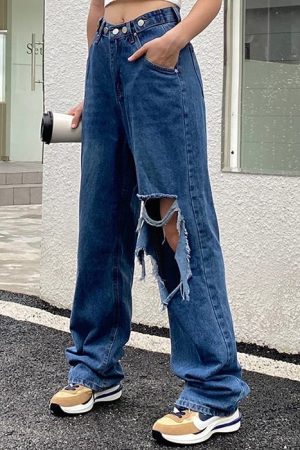 Casual Day Outfits, Easy Trendy Outfits Ripped Baggy Jeans