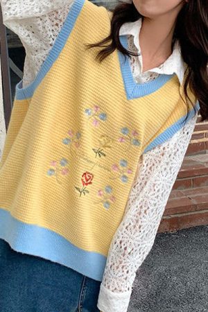 Casual Day Outfits, Easy Trendy Outfits Rose Embroidery Knit Vest