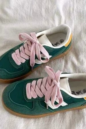 Casual Day Outfits, Easy Trendy Outfits Saturday School Sneakers in Green