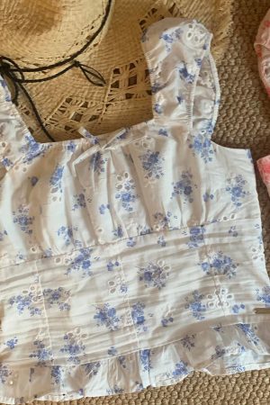 Casual Day Outfits, Easy Trendy Outfits Secret Garden Milkmaid Top