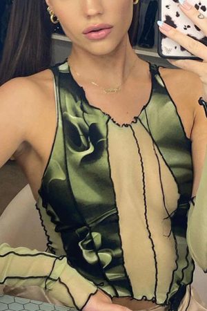 Casual Day Outfits, Easy Trendy Outfits Secret Missions Top & Gloves Set