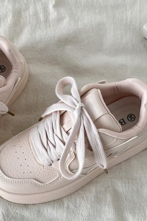 Casual Day Outfits, Easy Trendy Outfits Self Made Skater Sneakers in Pink