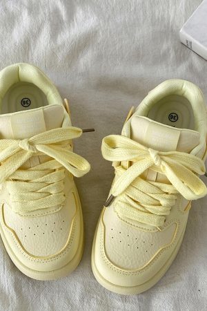 Casual Day Outfits, Easy Trendy Outfits Self Made Skater Sneakers in Yellow