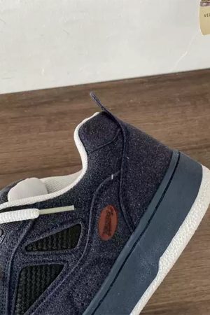 Casual Day Outfits, Easy Trendy Outfits Skater Girl Sneakers in Navy