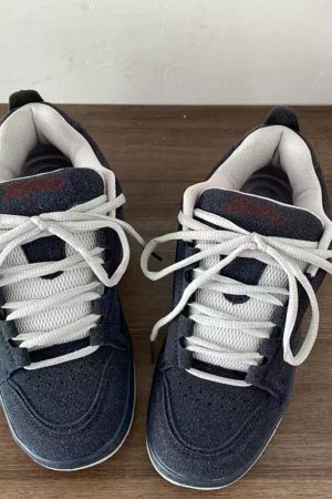 Casual Day Outfits, Easy Trendy Outfits Skater Girl Sneakers in Navy