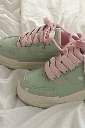 Casual Day Outfits, Easy Trendy Outfits Soft Girl Aesthetic Sneakers