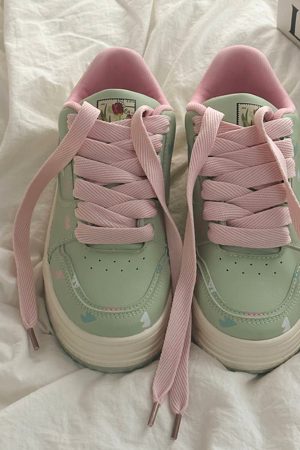 Casual Day Outfits, Easy Trendy Outfits Soft Girl Aesthetic Sneakers