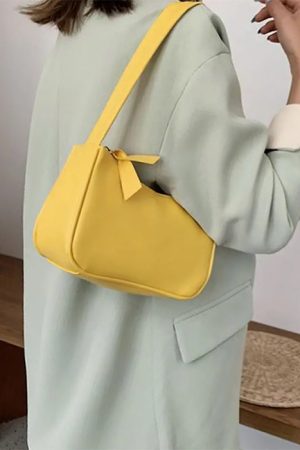 Casual Day Outfits, Easy Trendy Outfits Springtime Baguette Bag