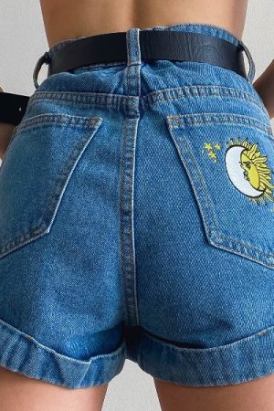 Casual Day Outfits, Easy Trendy Outfits Sun & Moon Embroidered Shorts