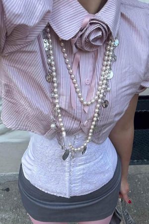 Casual Day Outfits, Easy Trendy Outfits Sweet Attitude Striped Crop Shirt