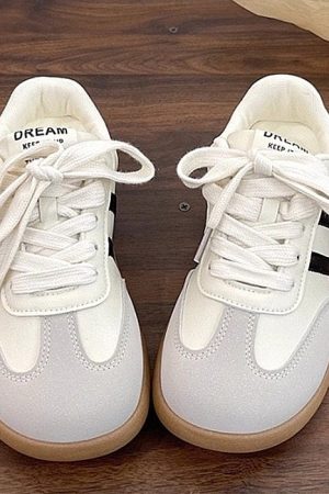 Casual Day Outfits, Easy Trendy Outfits Vacay Mode Striped Sneakers