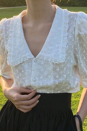 Casual Day Outfits, Easy Trendy Outfits Vintage Collar Lace Shirt