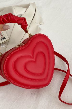 Casual Day Outfits, Easy Trendy Outfits Y2K Aesthetic Heart-Shaped Bag
