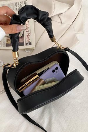 Casual Day Outfits, Easy Trendy Outfits Y2K Aesthetic Heart-Shaped Bag