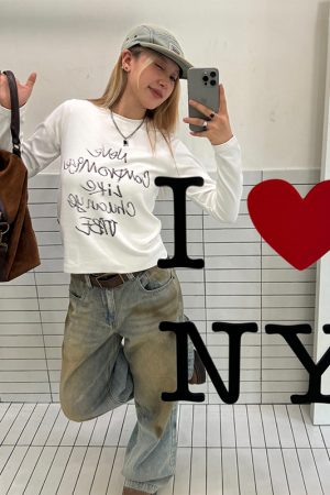 Casual Letter Print Short Sleeve T-Shirt for Women - Versatile Round Neck Summer Top in Spicy Girl Style, Korean Fashion