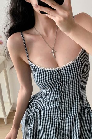 Casual V-Neck Black and White Plaid Waist-Defined Sling Dress - French Retro Sweet Girl Style for Vacation and Summer