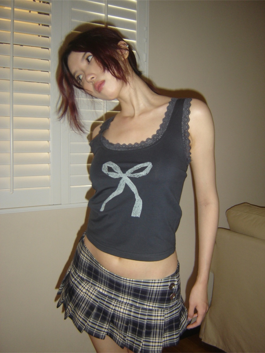 Charcoal Gray Lace Splicing Bow Slim Fit Camisole Top - 2025 Summer American Cute Style for Effortless Chic Looks Charcoal Gray Lace Splicing Bow Slim Fit Camisole Top - 2025 Summer American Cute Style for Effortless Chic Looks