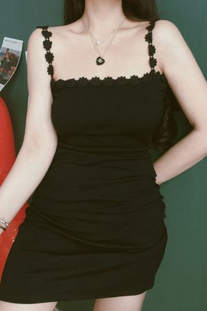 Chenopod Flower Shoulder Strap Black Camisole Dress - 2024 Spring/Summer French Lace Square Neck Vacation Dress for Hot Girls