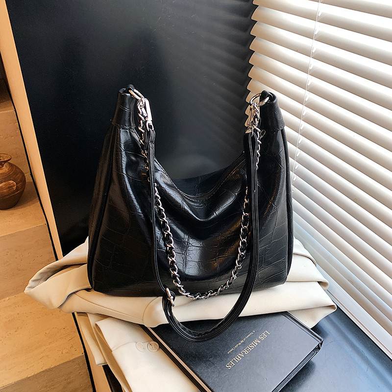 Chic Textured Chain Handbag for Women - Versatile Crossbody Dumpling Bag for Work & Commuting, 2025 Summer Style Chic Textured Chain Handbag for Women - Versatile Crossbody Dumpling Bag for Work & Commuting, 2025 Summer Style