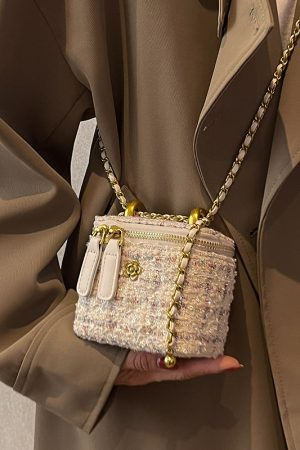 Chic Wool Mini Chain Bag for Women, 2025 Niche Box Design, Versatile Crossbody Bag for Spring and Summer Fashion