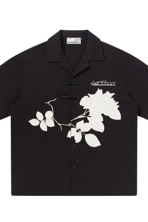 Chinese Style Buttoned Short-Sleeve Shirt with Patch Embroidery - Trendy Y2K Fashion for a Chic Look
