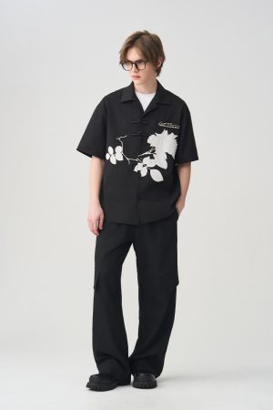 Chinese Style Buttoned Short-Sleeve Shirt with Patch Embroidery - Trendy Y2K Fashion for a Chic Look