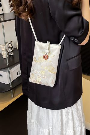 Chinese-Style Embroidered Mini Handbag for Women - 2025 Summer Fashion Small Square Crossbody Bag, Simple & Versatile