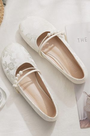 Chinese Style Sheepskin Mary Jane Shoes, Elegant Evening Flats for Women, Exquisite French Design, Perfect with Skirts and Dresses