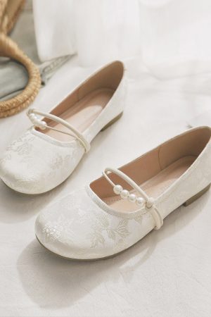 Chinese Style Sheepskin Mary Jane Shoes, Elegant Evening Flats for Women, Exquisite French Design, Perfect with Skirts and Dresses