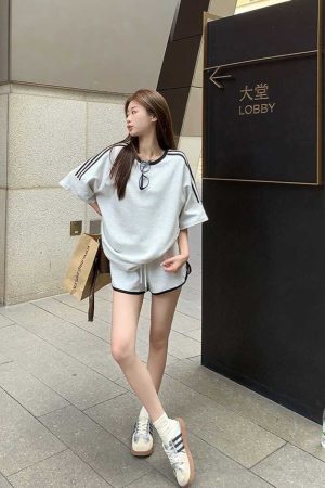 Color-Blocked Stripes Cotton Short Sleeve T-Shirt for Men and Women - Trendy Plus Size Loose Fit American Style Couple Outfit